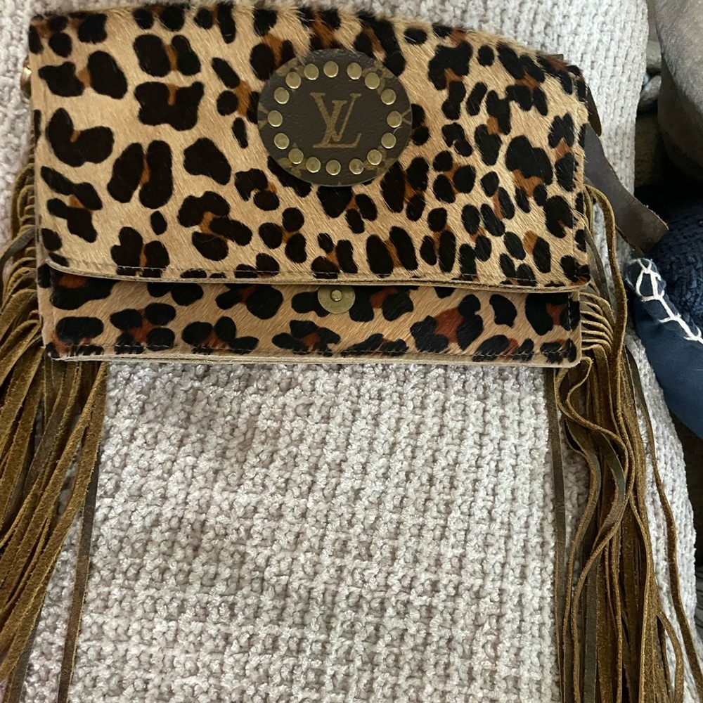 Adorable LV leather fringe crossbody
